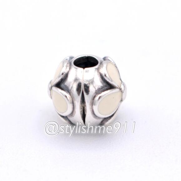 Authentic PANDORA Darling Daisies Clip with White Enamel - 791259EN12 - Picture 10 of 14